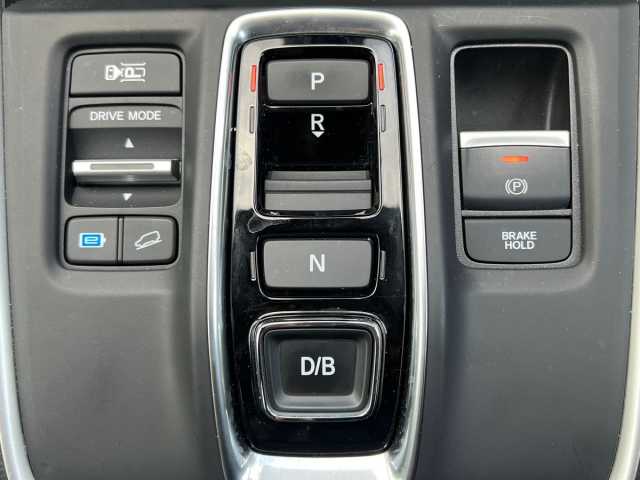 Honda CR-V e:PHEV 2.0 17.7kWh Advance Tech SUV 5dr Petrol Plug-in Hybrid eCVT Euro 6 (s/s) (184 ps 