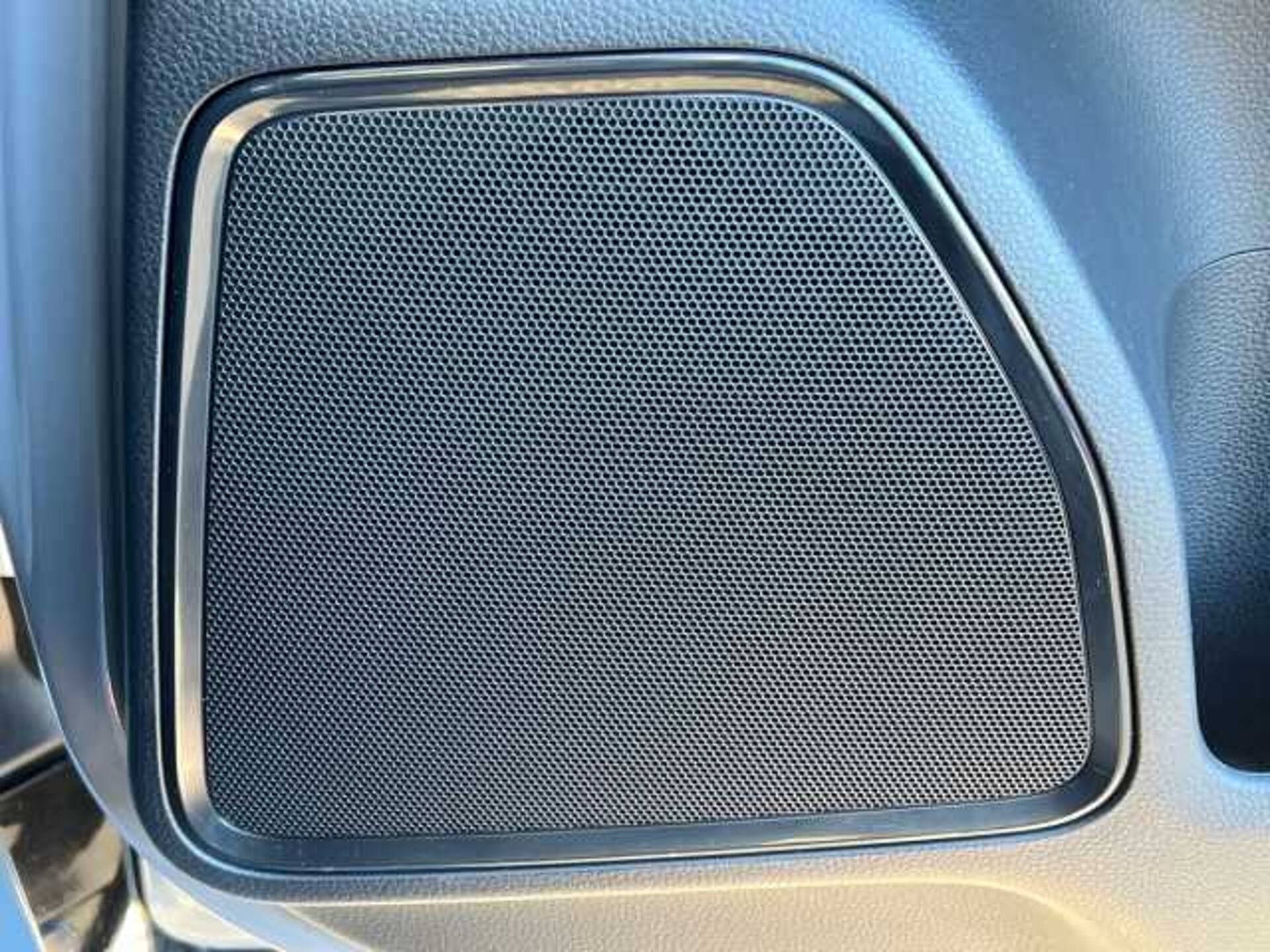 Honda HR-V e:HEV 1.5 h i-MMD e: HEV Advance SUV 5dr Petrol Hybrid CVT Euro 6 (s/s) (131 ps) 