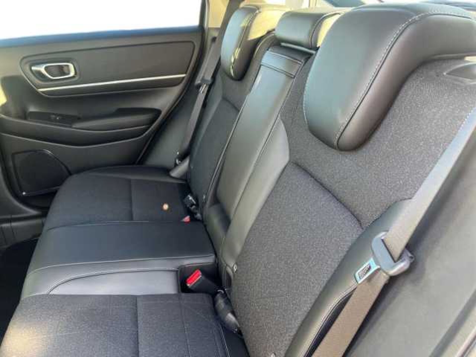 Honda HR-V e:HEV 1.5 h i-MMD e: HEV Advance SUV 5dr Petrol Hybrid CVT Euro 6 (s/s) (131 ps) 