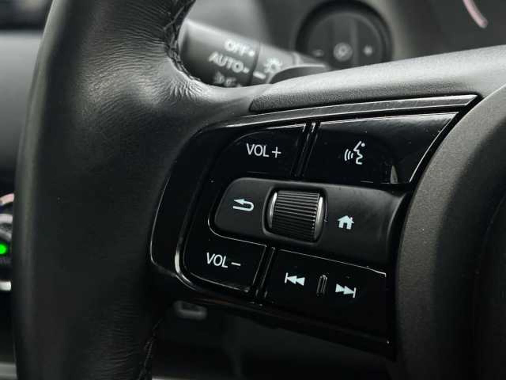 Honda HR-V Hybrid 1.5 h i-MMD Advance SUV 5dr Petrol Hybrid CVT Euro 6 (s/s) (131 ps) 