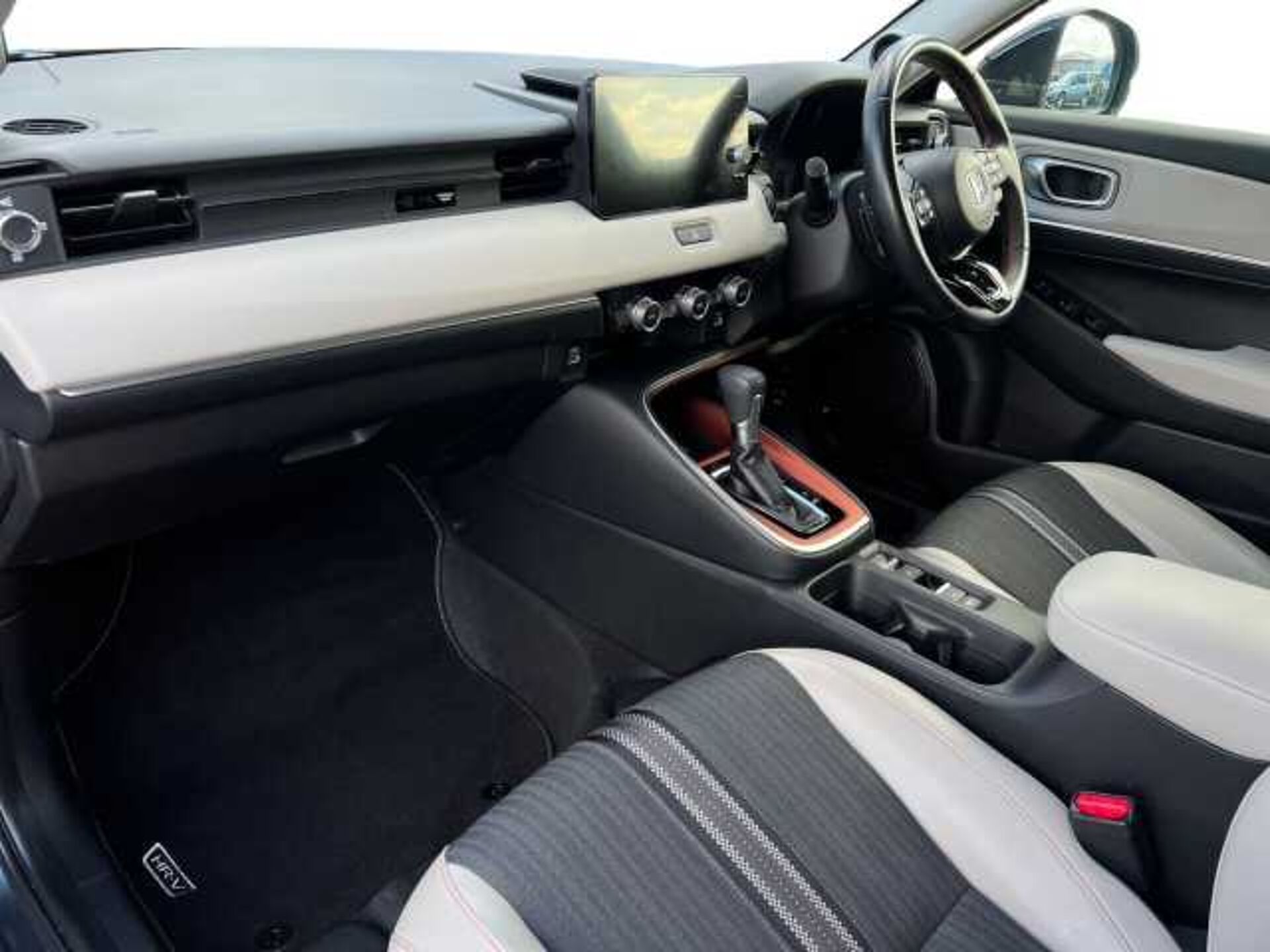 Honda HR-V Hybrid 1.5 h i-MMD Advance Style SUV 5dr Petrol Hybrid CVT Euro 6 (s/s) (131 ps) 