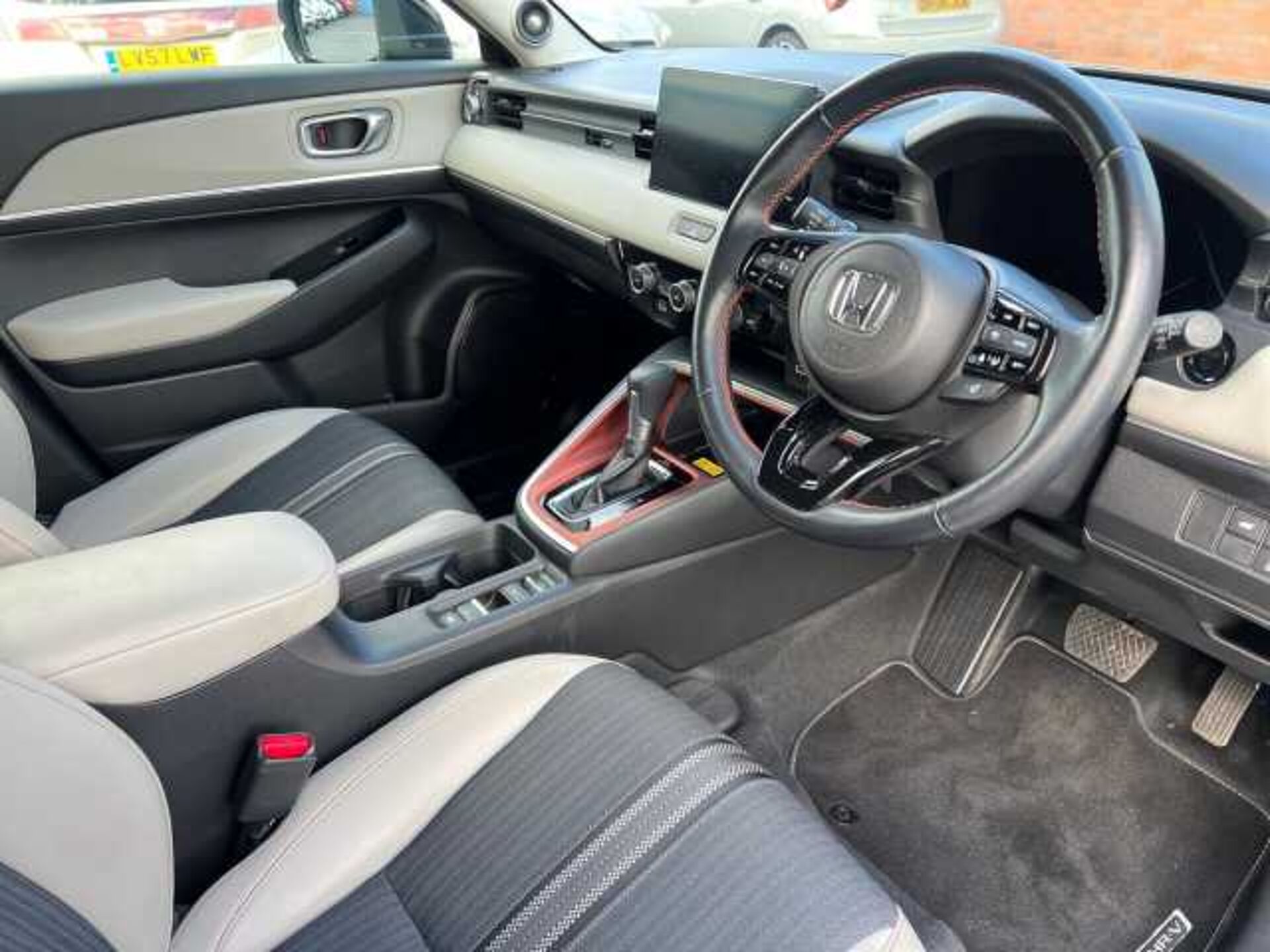 Honda HR-V Hybrid 1.5 h i-MMD Advance Style SUV 5dr Petrol Hybrid CVT Euro 6 (s/s) (131 ps) 