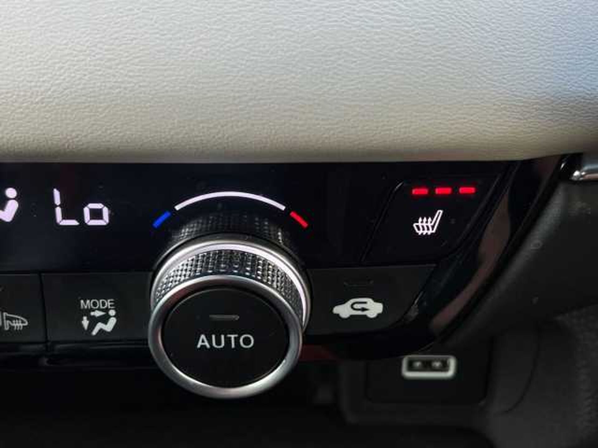 Honda HR-V Hybrid 1.5 h i-MMD Advance Style SUV 5dr Petrol Hybrid CVT Euro 6 (s/s) (131 ps) 