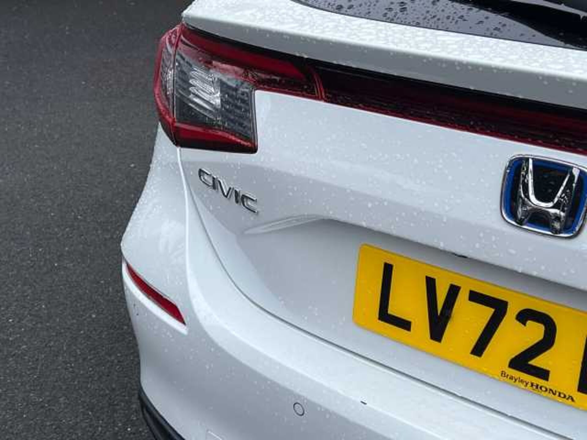 Honda Civic 2.0 h i-MMD Sport Hatchback 5dr Petrol Hybrid eCVT Euro 6 (s/s) (184 ps) 