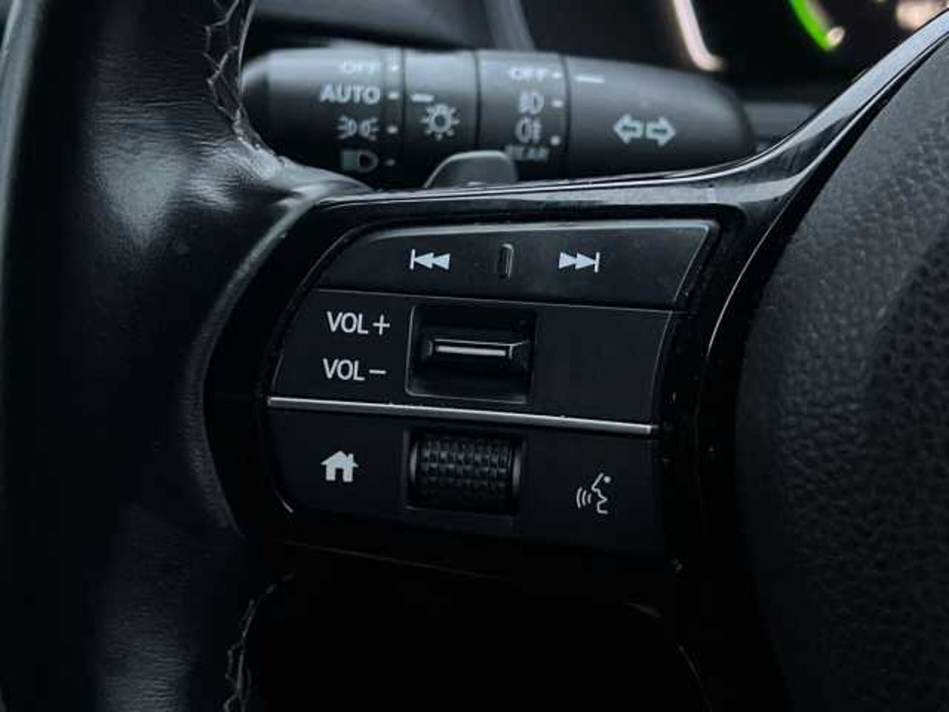 Honda Civic 2.0 h i-MMD Sport Hatchback 5dr Petrol Hybrid eCVT Euro 6 (s/s) (184 ps) 