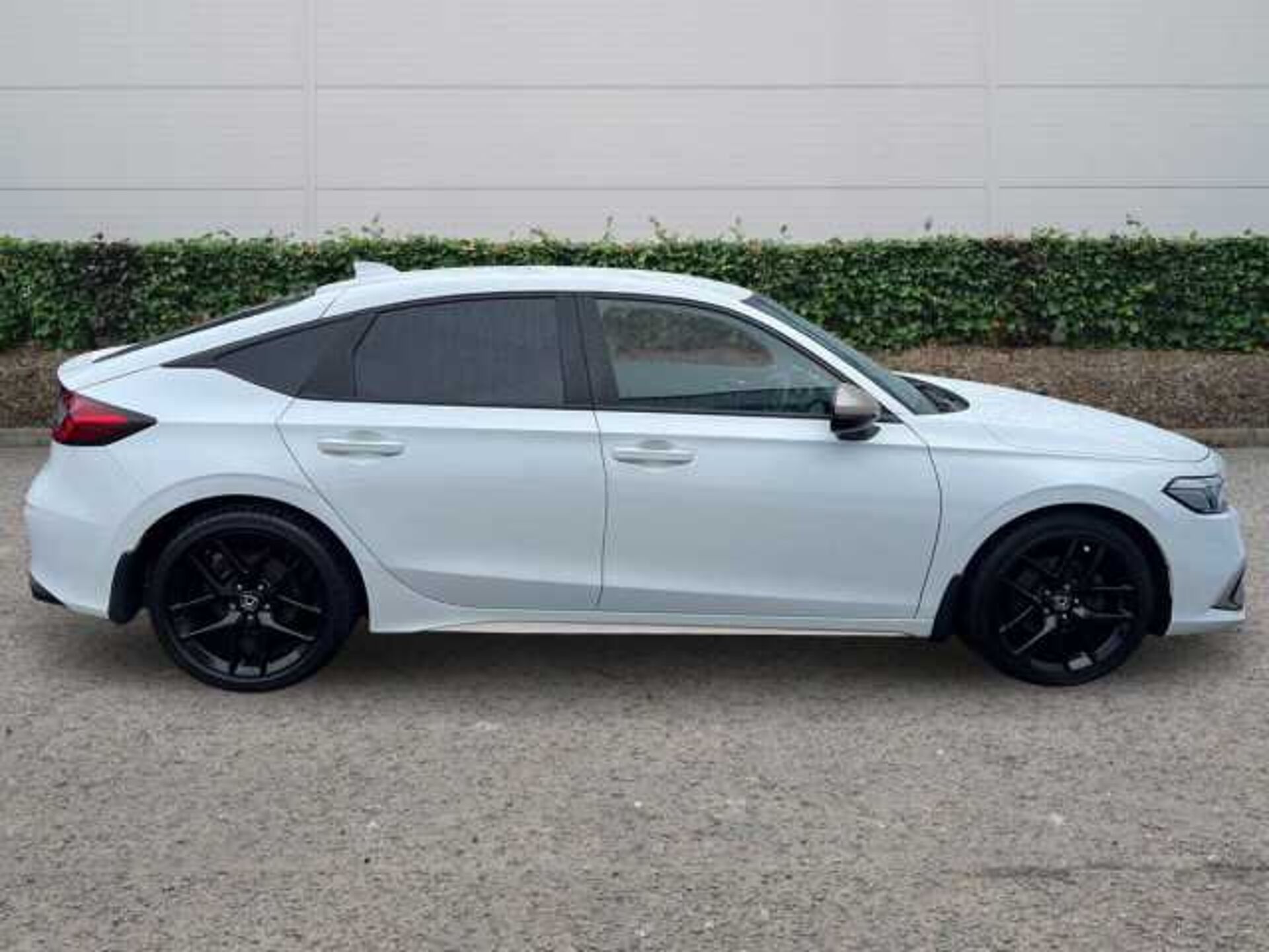 Honda Civic 2.0 h i-MMD Sport Hatchback 5dr Petrol Hybrid eCVT Euro 6 (s/s) (184 ps) 