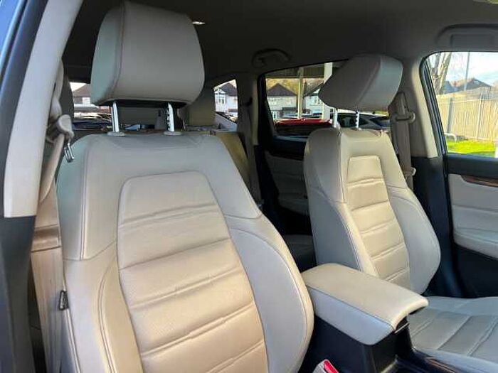 Honda CR-V Hybrid 2.0 h i-MMD SR SUV 5dr Petrol Hybrid eCVT 4WD Euro 6 (s/s) (184 ps) 