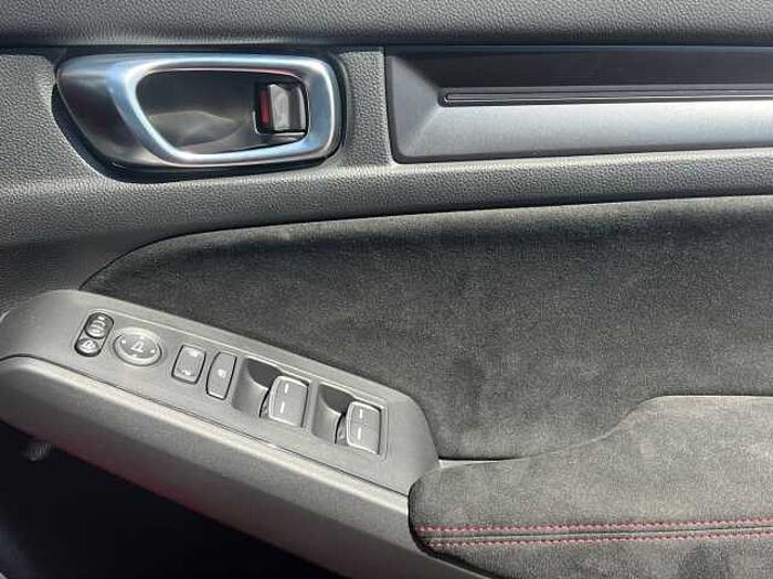 Honda Civic Type R 2.0 VTEC Turbo Type R Hatchback 5dr Petrol Manual Euro 6 (s/s) (329 ps) 