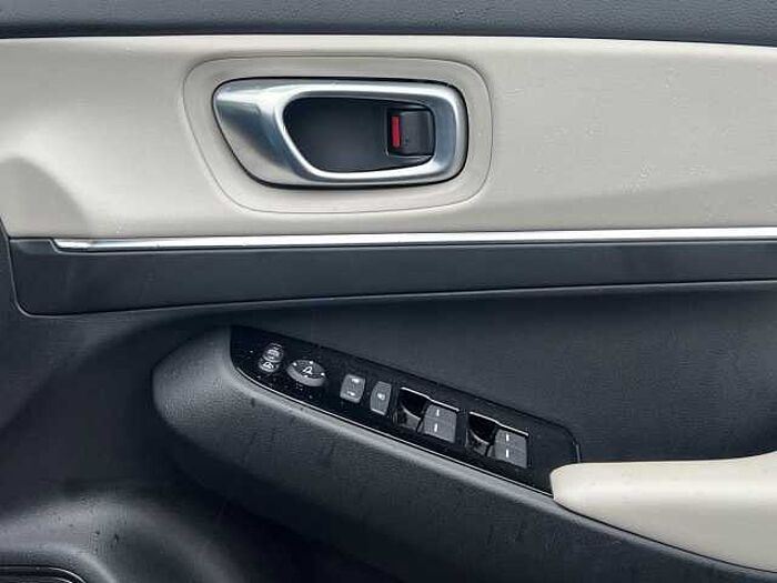 Honda HR-V Hybrid 1.5 h i-MMD Advance Style SUV 5dr Petrol Hybrid CVT Euro 6 (s/s) (131 ps) 